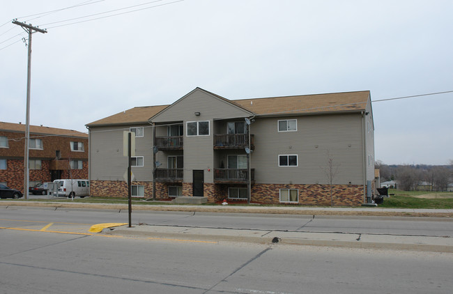 Majjar Apartments in Bellevue, NE - Building Photo - Building Photo