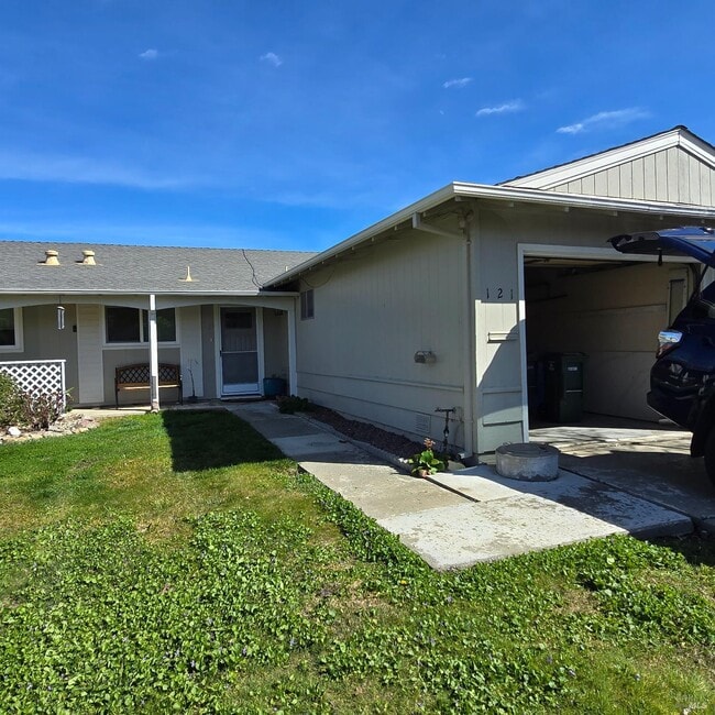 property at 121 Sequoia Dr