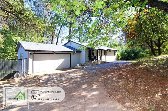 property at 2141 Montana Ave