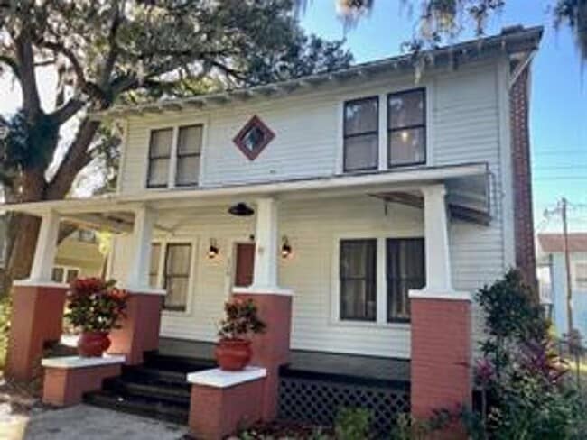 property at 310 S Palmetto Ave