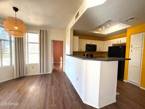 3830 E Lakewood Pkwy W in Phoenix, AZ - Building Photo - Building Photo