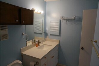 8427 Hearth Dr in Houston, TX - Building Photo - Building Photo