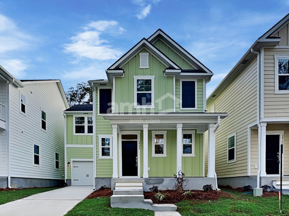 1946 Weeping Cypress Dr in Charleston, SC - Foto de edificio