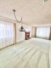 109 N W St in Lompoc, CA - Building Photo - Building Photo