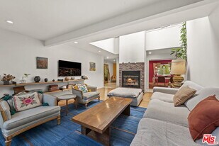 1508 Harvard St in Santa Monica, CA - Building Photo