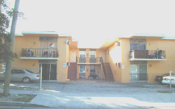 1380 SW 2nd St in Miami, FL - Building Photo - Building Photo