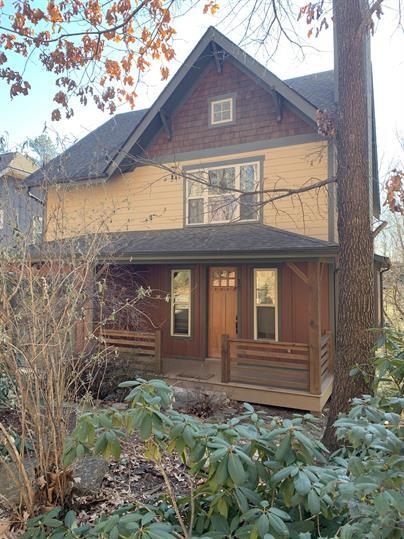 14 Mayfield Rd in Asheville, NC - Building Photo