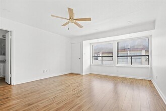 2409 Bering Dr in Houston, TX - Building Photo - Building Photo