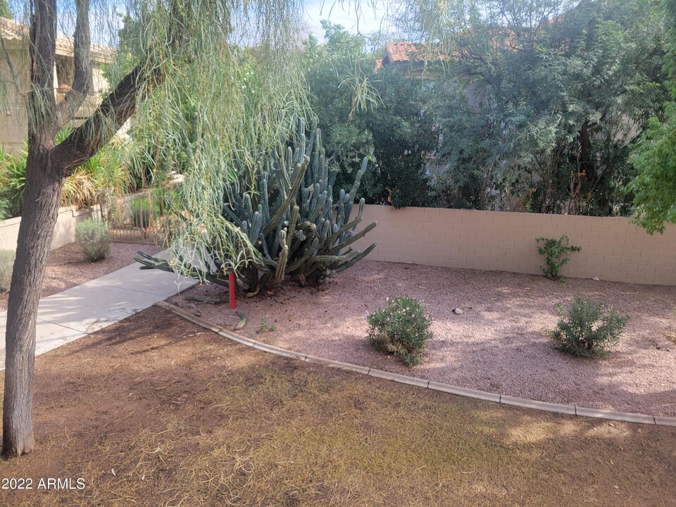 9460 E Mission Ln in Scottsdale, AZ - Building Photo