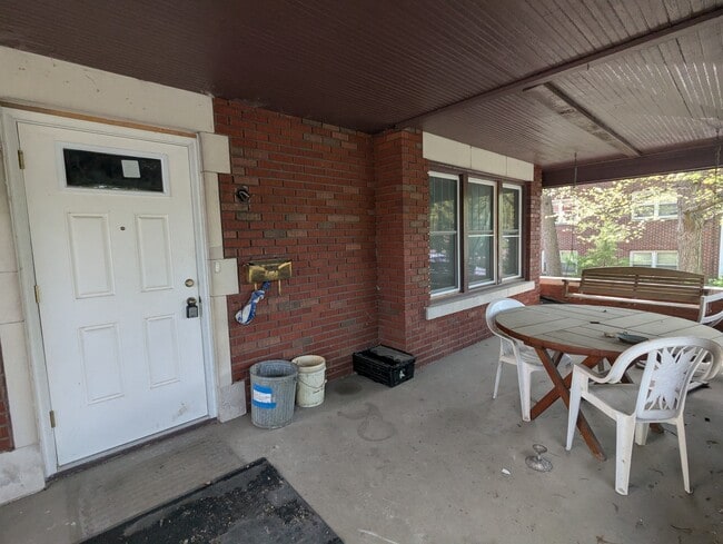 505 W Green St in Champaign, IL - Building Photo - Building Photo