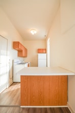 747 Damen in Chicago, IL - Building Photo - Building Photo