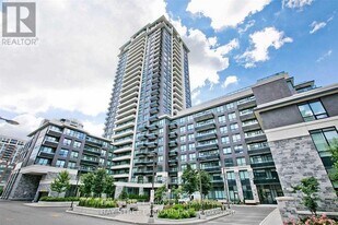 15 Water Walk Dr in Markham, ON - Building Photo