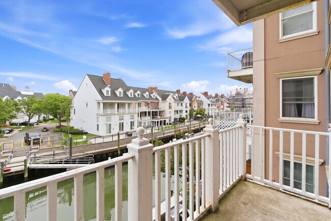 property at 204 Shearwater Ct W
