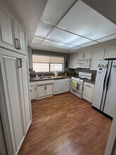 11953 Goshen Ave in Los Angeles, CA - Building Photo - Building Photo