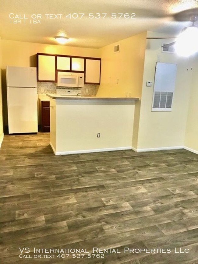 2130 Cascades Blvd-Unit -Unit 203 in Kissimmee, FL - Building Photo - Building Photo