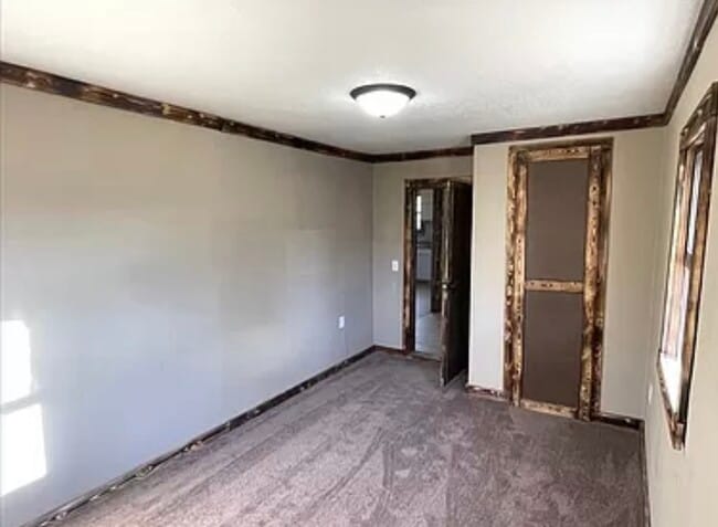 820 N Owensby St in La Plata, MO - Building Photo - Building Photo