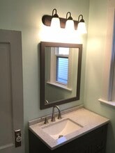 1413 N Broad St, Unit Lower in Mankato, MN - Foto de edificio - Building Photo