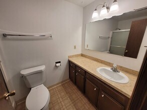 3832 Auburn Rd NE in Salem, OR - Building Photo - Building Photo