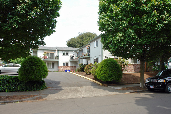 3221 SE Morrison St in Portland, OR - Building Photo - Building Photo