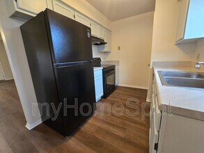 409 Shadow Way Ln in Pensacola, FL - Building Photo - Building Photo