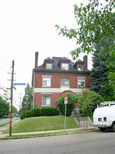 250 S Atlantic Ave in Pittsburgh, PA - Building Photo - Building Photo