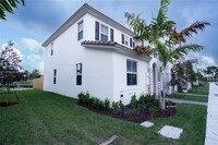 12133 NW 23rd Ct in Miami Shores, FL - Foto de edificio - Building Photo