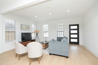 1842 Palm St in Houston, TX - Building Photo - Building Photo