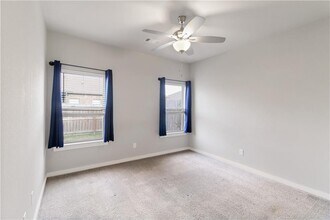 400 Barbet Dr in Centerton, AR - Building Photo - Building Photo