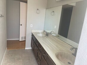 4604 W Lindner Dr in Glendale, AZ - Building Photo - Building Photo
