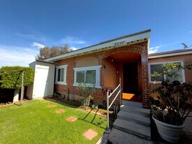 2237 Prospect St in National City, CA - Building Photo