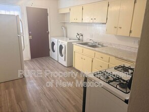 945 Louisiana Blvd SE in Albuquerque, NM - Building Photo - Building Photo