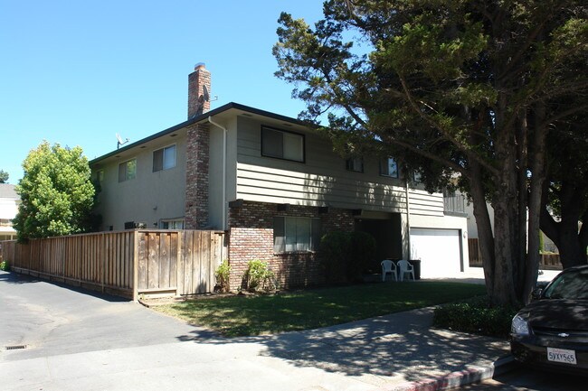 1673 De Marietta Ave in San Jose, CA - Foto de edificio - Building Photo
