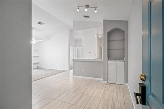 5513 Legacy Crescent Pl in Riverview, FL - Building Photo - Building Photo
