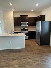 7200 Dancing Wind Ln in Austin, TX - Building Photo - Building Photo