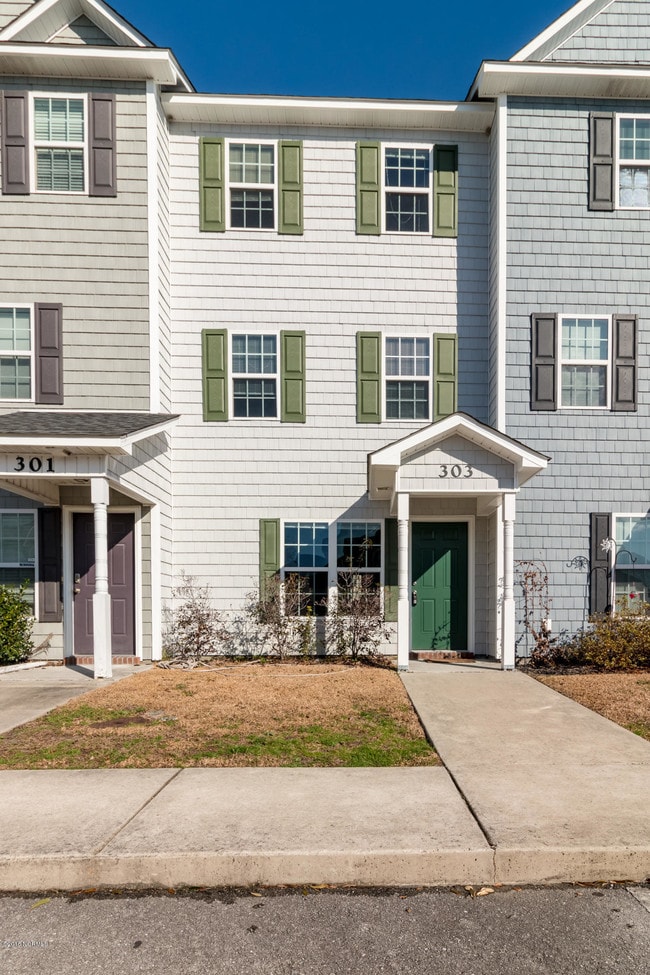 303 Caldwell Loop