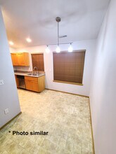 213 S Dewey Ave, Unit B in Middleton, ID - Foto de edificio - Building Photo