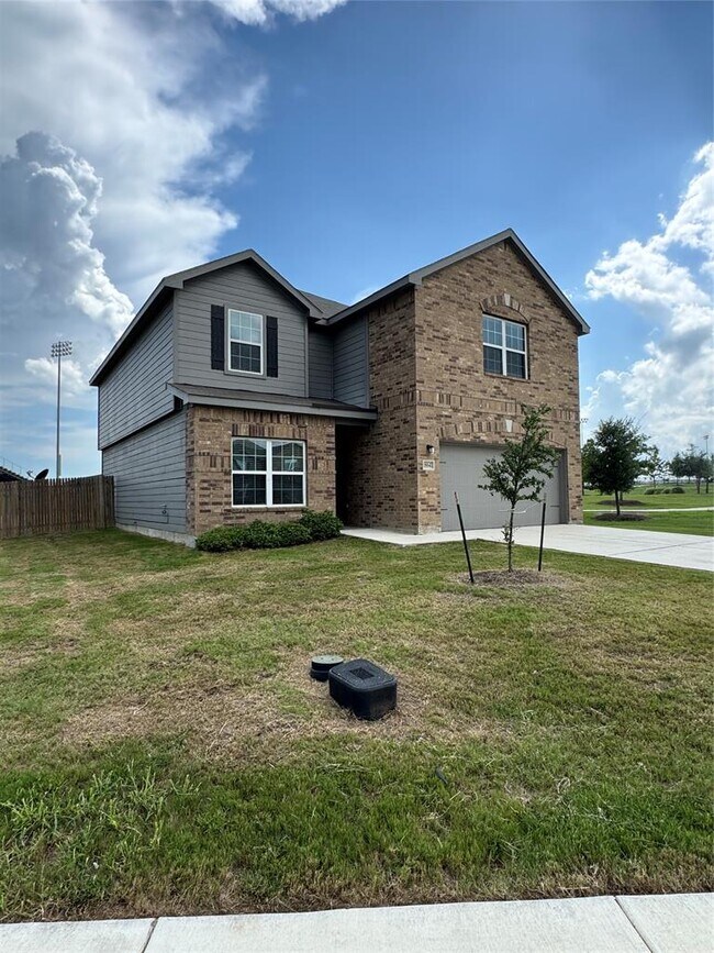 18641 Quiet Range Dr in Elgin, TX - Building Photo - Building Photo