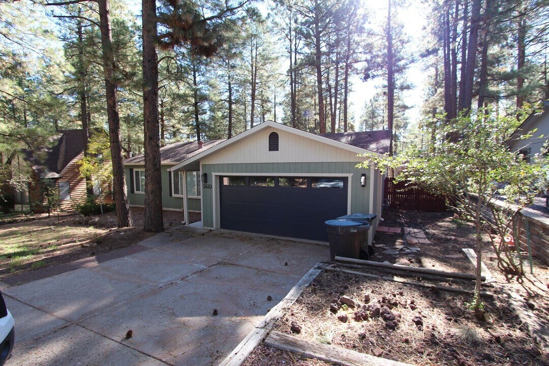 3430 S Moore Cir in Flagstaff, AZ - Building Photo