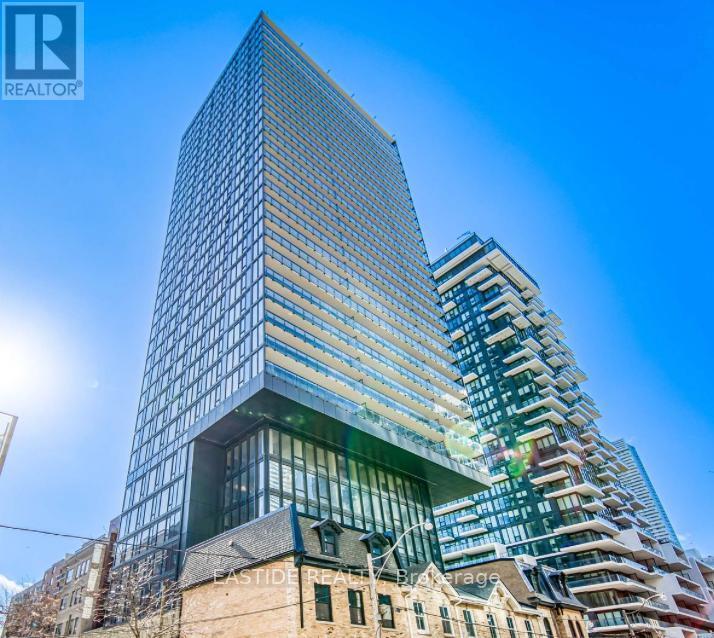 47-2247 Mutual St in Toronto, ON - Building Photo