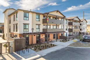 Juniper Grove in Palmdale, CA - Building Photo