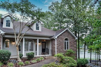 2 Ostento Ln in Hot Springs, AR - Building Photo - Building Photo