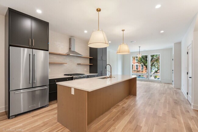 2122 W 18th Pl in Chicago, IL - Building Photo - Building Photo