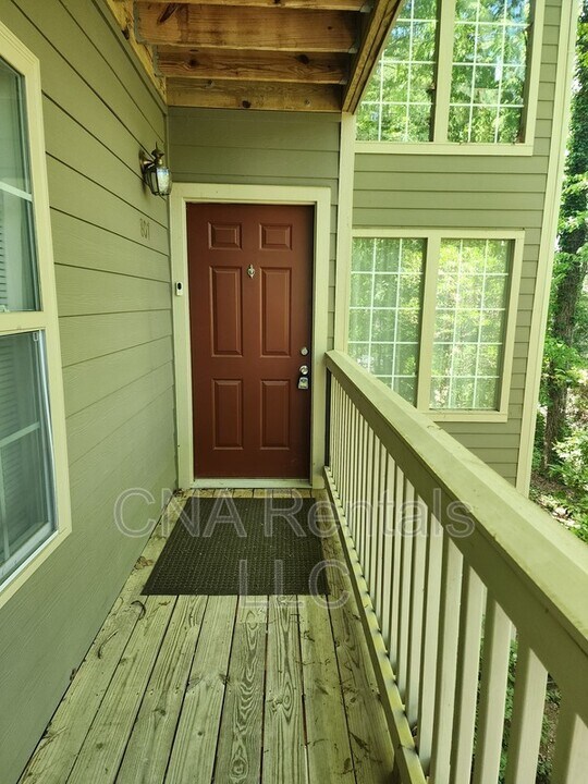 807 Country Park Dr in Smyrna, GA - Building Photo