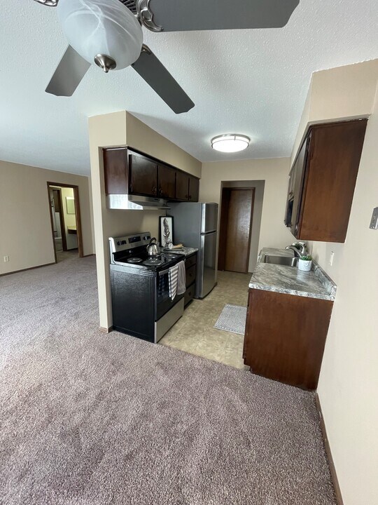 807 11th Ave S, Unit 08 Photo