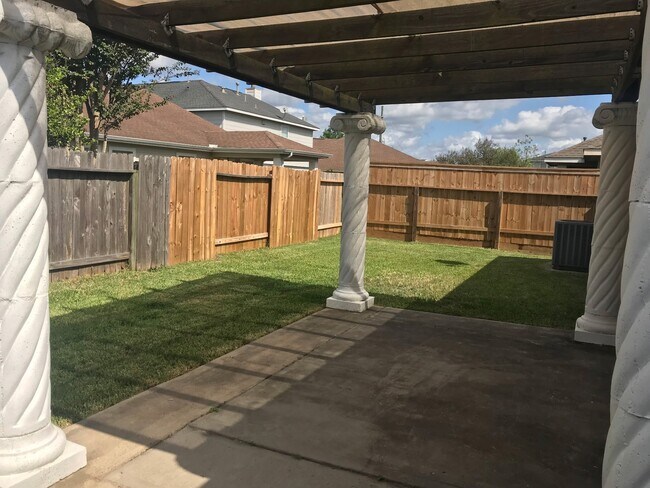 3411 Legends Wild Dr in Spring, TX - Building Photo - Building Photo