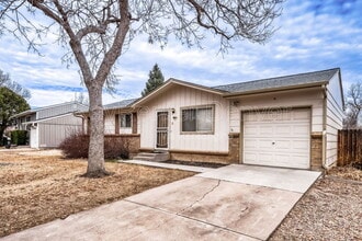 738 S Nome St in Aurora, CO - Building Photo - Building Photo