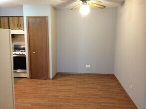 4709 Yender Ave in Lisle, IL - Building Photo - Building Photo