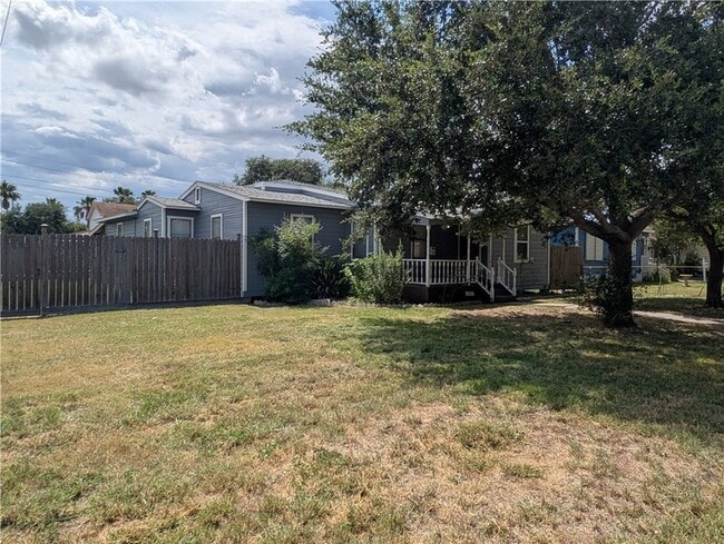 3561 Monterrey St in Corpus Christi, TX - Building Photo - Building Photo