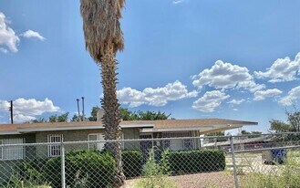 5700 Macon Ln in El Paso, TX - Building Photo