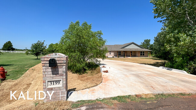 3199 NW 203rd St in Edmond, OK - Building Photo - Building Photo